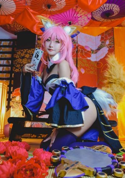 欧美复古短靴女秋冬_蓝光免费观看