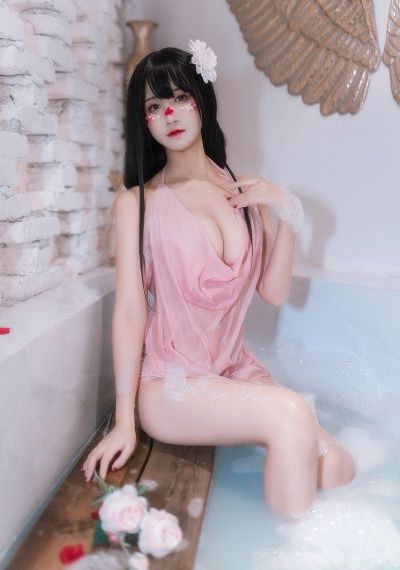 时尚个性欧美头像女_4K在线播放