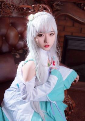 欧美时尚男装图片_4KBD在线观看