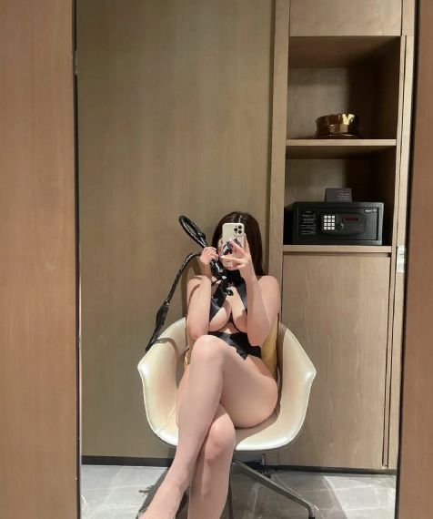 人妻饥渴偷公乱中文字幕_高清电视剧观看