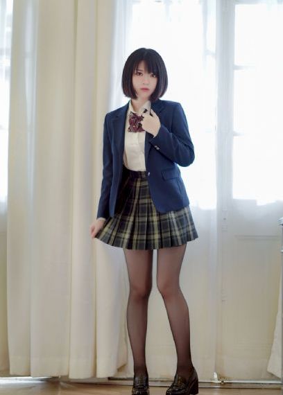 欧美游戏模特_720HD高清在线观看