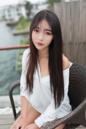欧美女装时尚编辑招聘_超清手机在线观看