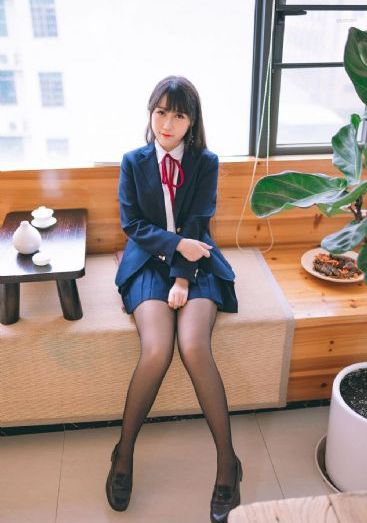 欧美裸色美妆_HD电影完整版