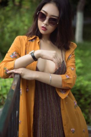 女生流出白白的东西怎么回事_BD国语在线观看电视