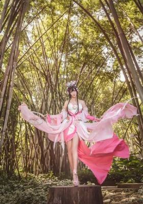 欧美性感情趣美女写真_1080在线观看电视