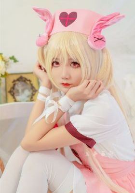 粉嫩小泬无遮挡bbbbb_未删减完整版